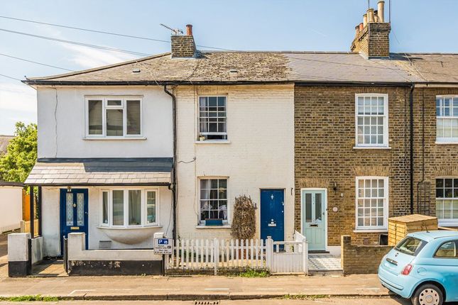 May Road, Twickenham TW2 2 bed house for sale