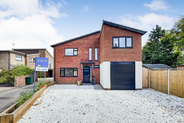 Larissa Close, Tilehurst, Reading, RG31 4 bed detached house for sale