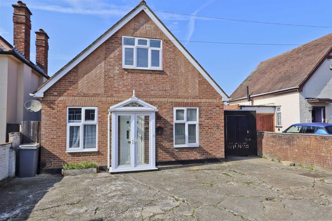 4 bed detached house