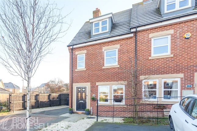 3 bedroom town house for sale