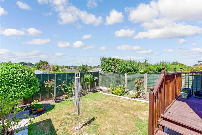 Tanner's Ridge, Waterlooville, Hampshire 3 bed detached bungalow for sale