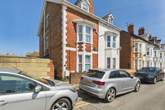 Archibald Street, Gloucester, GL1 4 bed semi