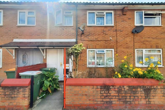 Liverpool Road, London E16 3 bed terraced house for sale