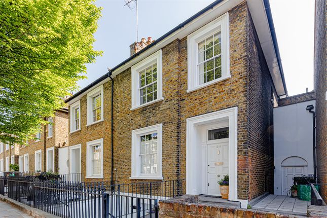Hemmingford Road, London N1 3 bed flat for sale