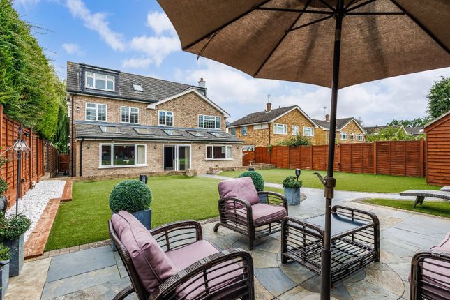 Baas Hill Close, Hertfordshire EN10 7 bed detached house for sale