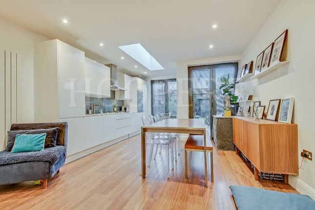 Verney Street, London, NW10 2 bed cottage for sale