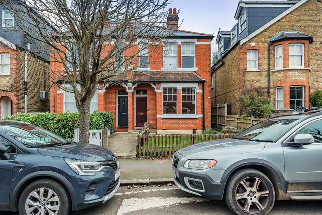 Ellerton Road, Surbiton 1 bed apartment for sale