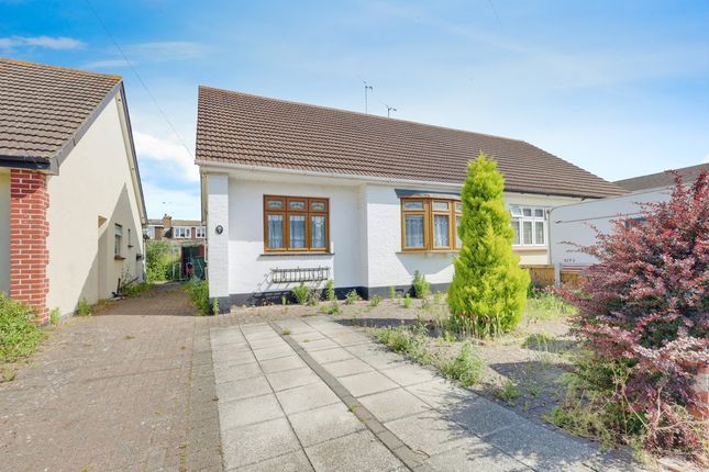 2 bedroom semi-detached bungalow for sale
