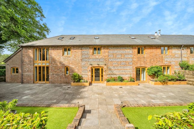 Farleigh Lane, Basingstoke RG25 6 bed barn conversion for sale