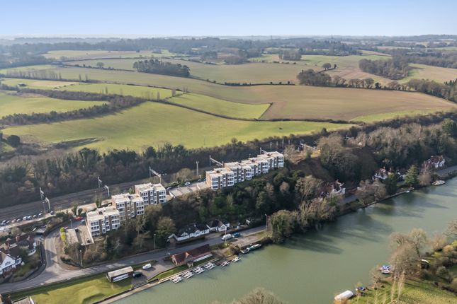 Hartslock Court, Pangbourne RG8 2 bed apartment for sale