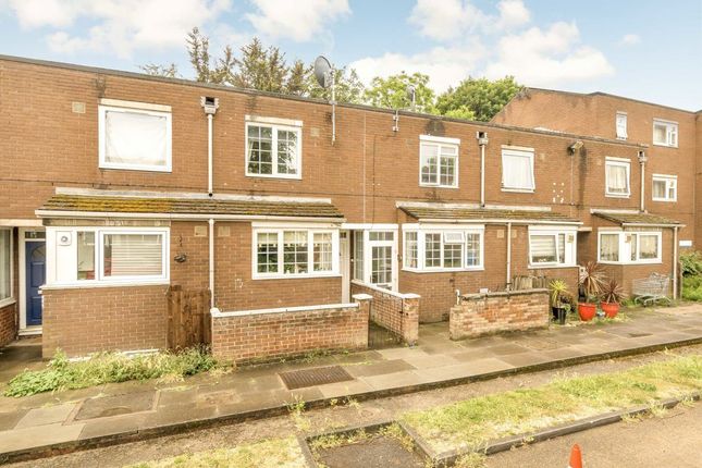 Blanch Close, London SE15 2 bed terraced house for sale