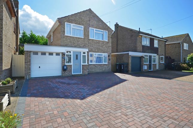 Tithe Close, Ringstead 3 bed detached house for sale
