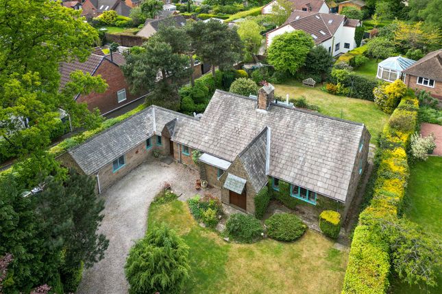 Hockley Lane, Chesterfield S42 3 bed detached bungalow for sale