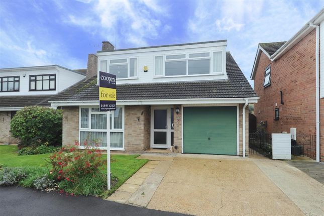 4 bed detached house