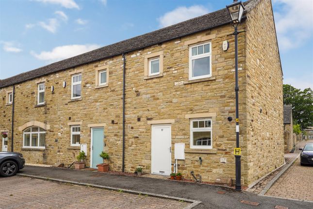 Hallgarth Court, Richmond 2 bed end of terrace house for sale
