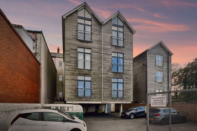 Paget Road, Barry CF62 1 bed flat for sale