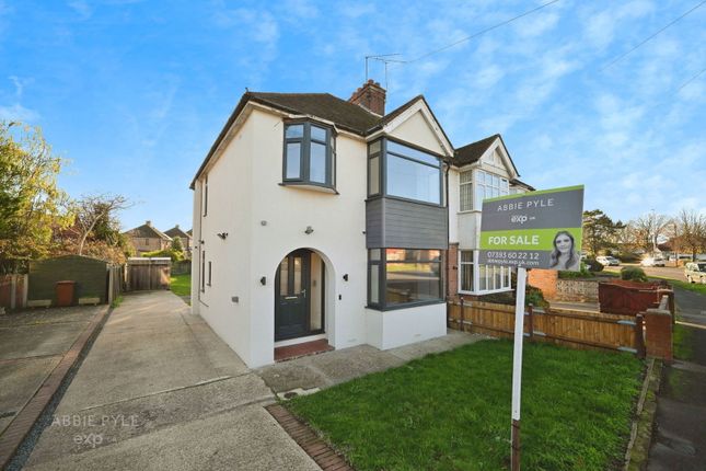 3 bedroom semi-detached house for sale