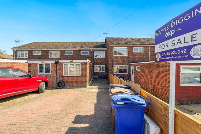 Galsworthy Road, Tilbury RM18 3 bed terraced house for sale