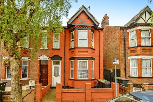 4 bed semi-detached house