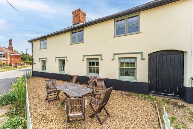Hunts Corner, Norwich NR16 5 bed detached house for sale