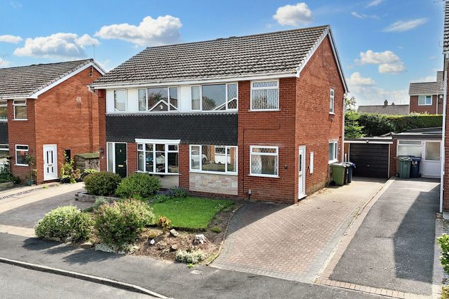 Hawthorn Avenue, Stone, ST15 3 bed semi