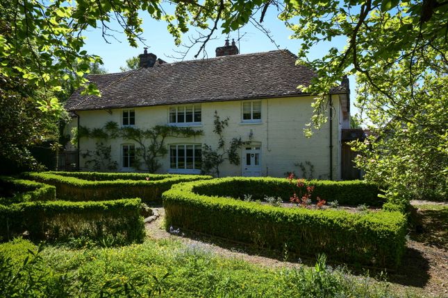 5 bed semi-detached house