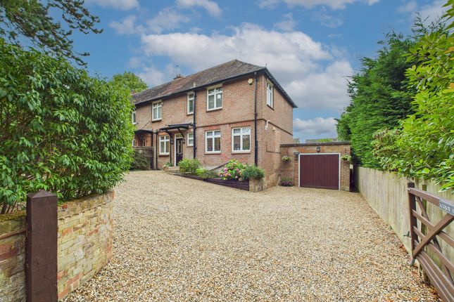 Amersham Road, High Wycombe... 4 bed semi