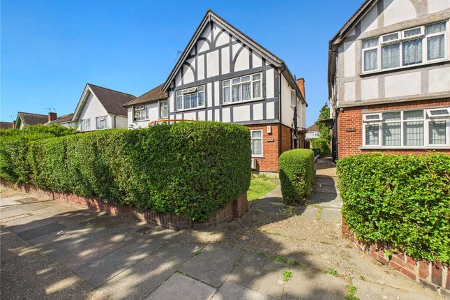 Honeypot Lane, Middlesex HA7 2 bed maisonette for sale