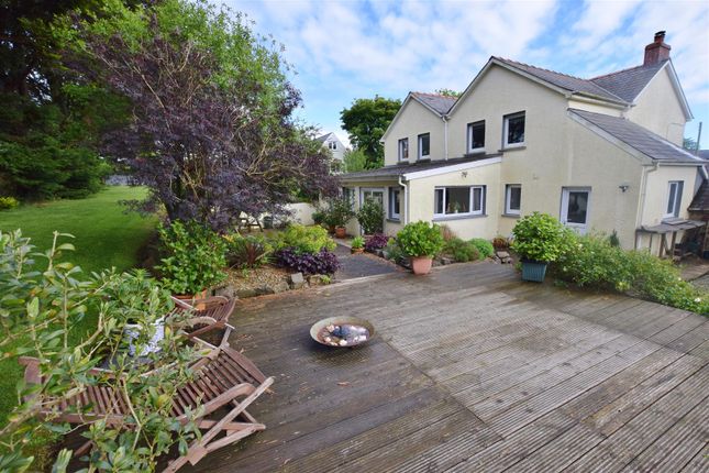 Walton East 4 bed detached house for sale
