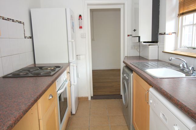 3 bed end terrace house
