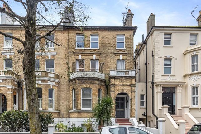 Wilbury Road, HOVE, BN3 3PB 3 bed apartment for sale