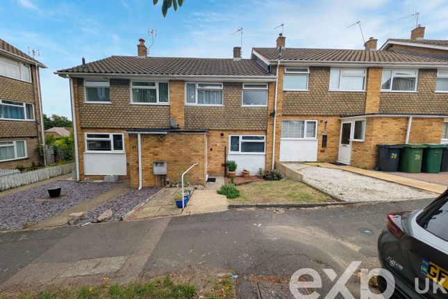 Underwood Close, Maidstone ME15 3 bed terraced house for sale