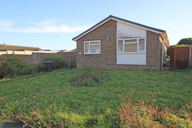 Blossom Walk, Hailsham, BN27 1TT 3 bed detached bungalow for sale