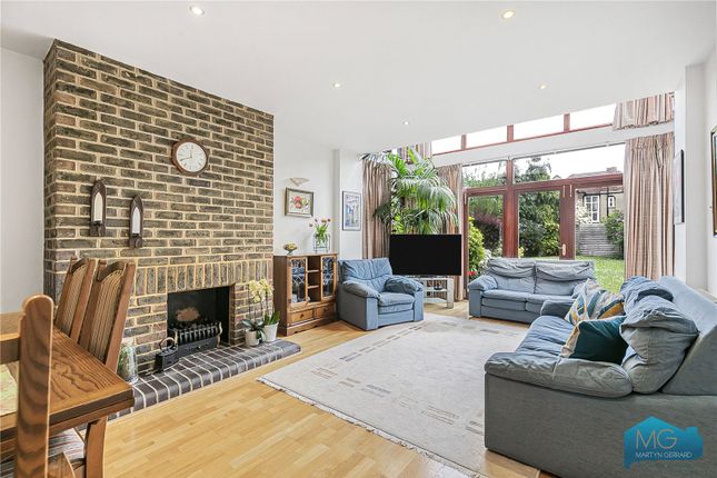Holly Park Gardens, London, N3 4 bed detached house for sale