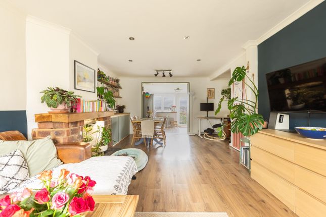 Novers Park Drive, Knowle 3 bed semi