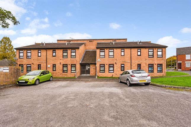 Silkweavers Road, Andover 1 bed flat for sale