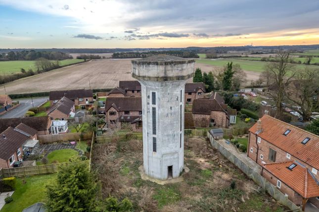 Water Tower Enclosure, Back Lane... Detached house for sale