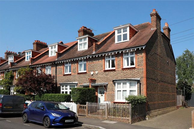 Thornton Road, Wimbledon, SW19 4 bed end of terrace house for sale