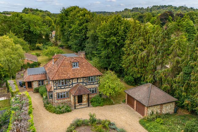 Aylesbury Road, Princes Risborough HP27 8 bed detached house for sale
