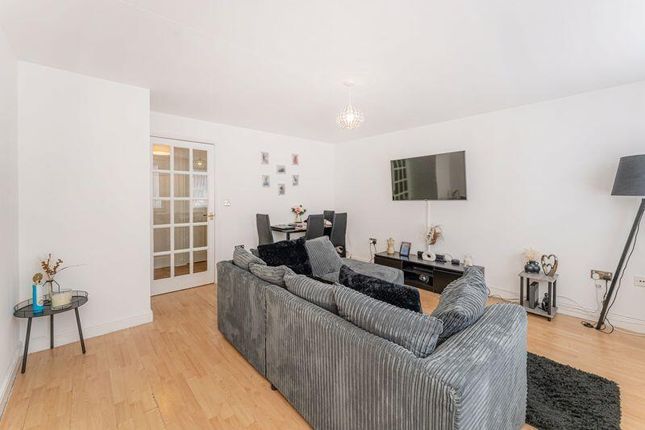 2 bed flat