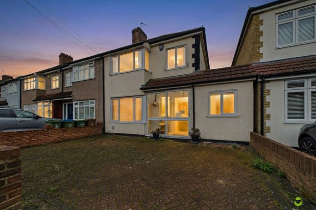 Dunwich Road, Bexleyheath, Kent, DA7 3 bed end of terrace house for sale