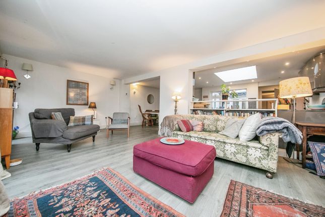 4 bedroom end of terrace house for sale