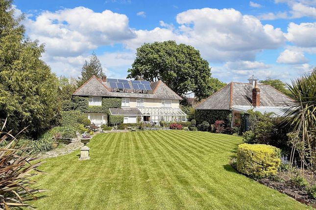 Southampton Road, Dibden, SO45 6 bed detached house for sale