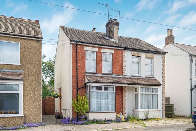 Addison Road, Caterham, CR3 5LW 3 bed semi