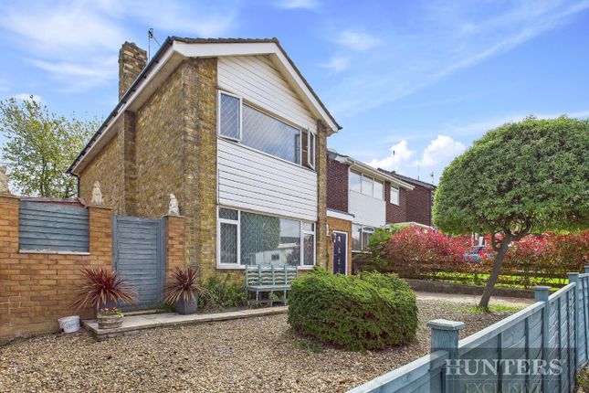 Weaponness Valley Road, Scarborough... 3 bed detached house for sale