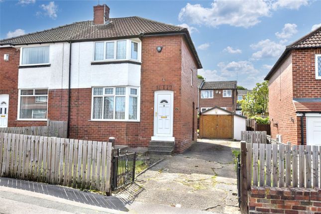 Spring Avenue, Gildersome, Morley, Leeds 2 bed semi