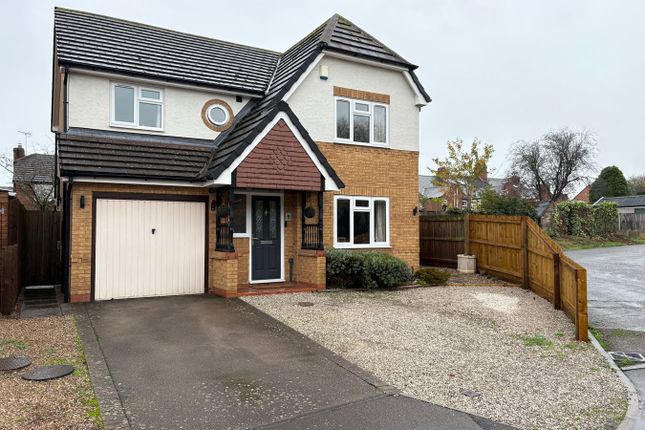 4 bed detached house