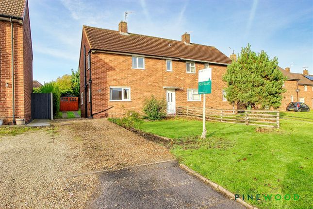 Ringwood Avenue, Chesterfield S41 2 bed semi