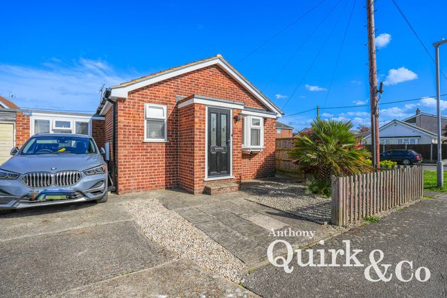 Northfalls Road, Canvey Island, SS8 2 bed bungalow for sale