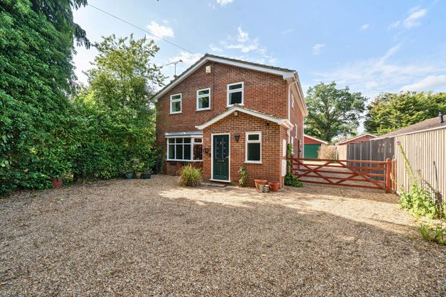 Nine Mile Ride, Wokingham RG40 4 bed detached house for sale